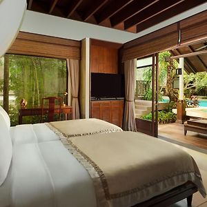 Pool Access Suite Twin